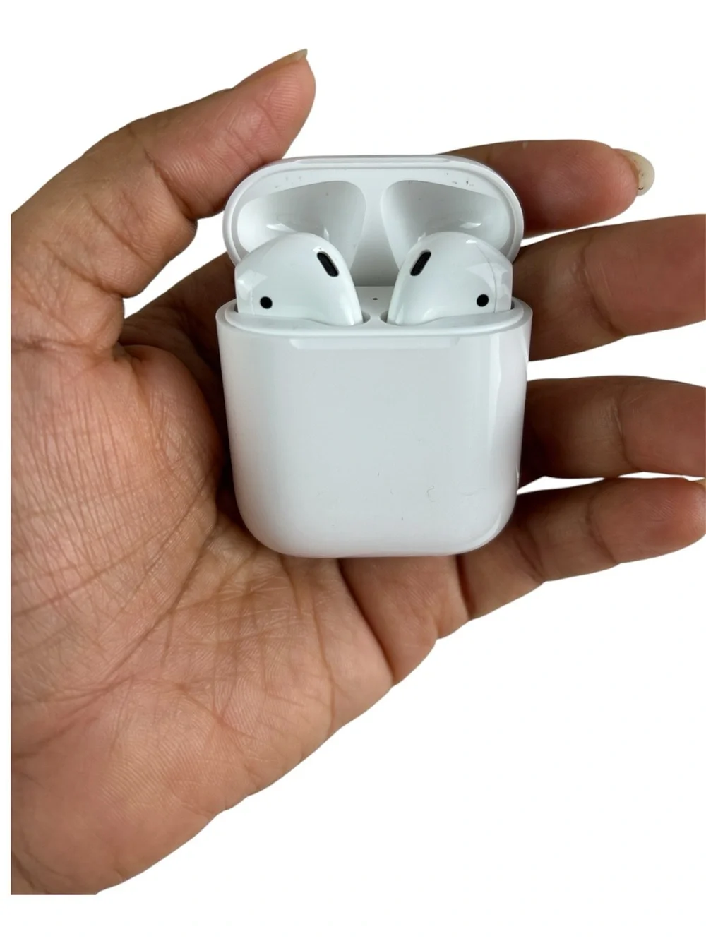 Apple White Wireless Earbuds with Case and Accessories